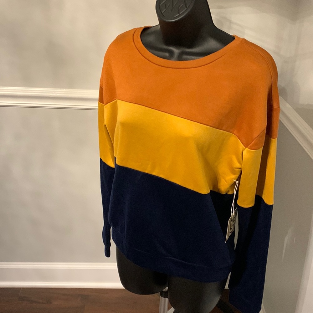 Active USA Colorblock French Terry Sweatshirt Size S NWT